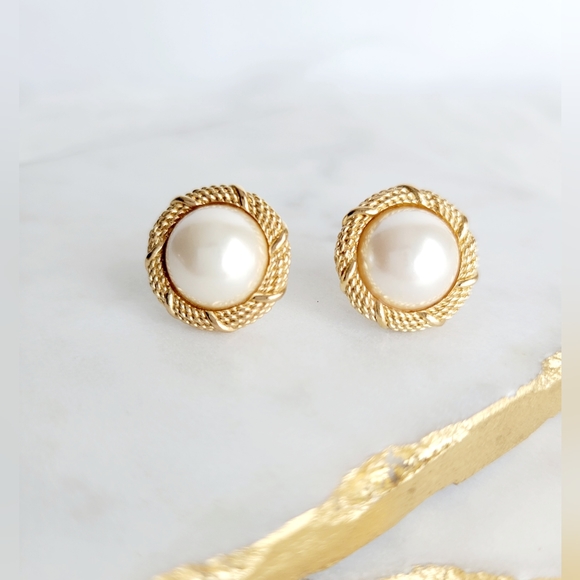 Dior Jewelry - Christian Dior small gold tone faux pearls vintage earrings for pierced ears